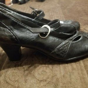 A2 black heels (Women) (Size 8)
